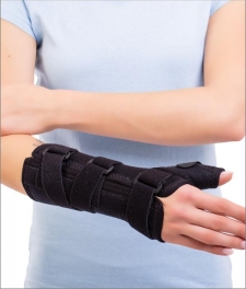 SRT230 TRIAFIX M FINGER, ORTEZÄ‚ DE ÃŽNCHEIETURA MÃ‚INII MÃ‚NÄ‚ DEGET FIXÄ‚