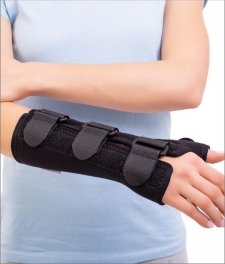 SRT212 CARPOFIX M FINGER, ORTEZÄ‚ DE ÃŽNCHEIETURA MÃ‚INII MÃ‚NÄ‚ DEGET FIXÄ‚